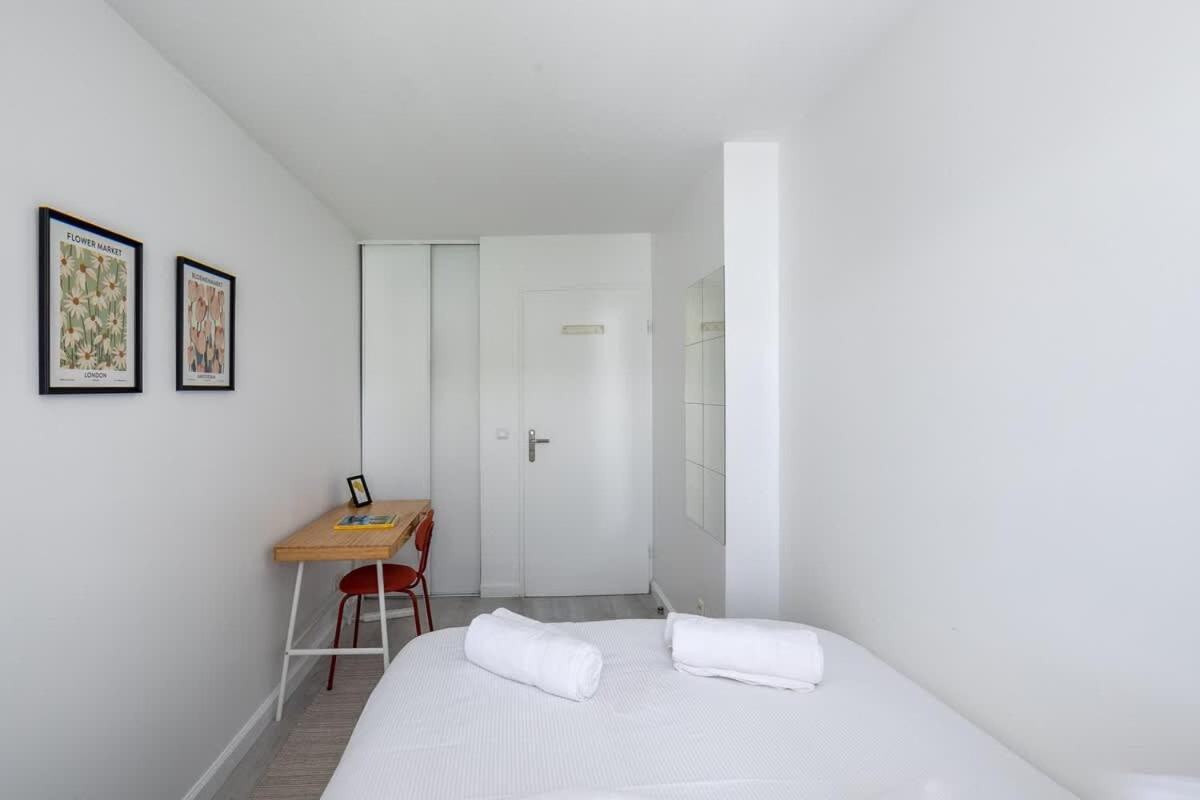Apartment Le Picasso - Metro 5, Terrasse, Tres Calme Bobigny