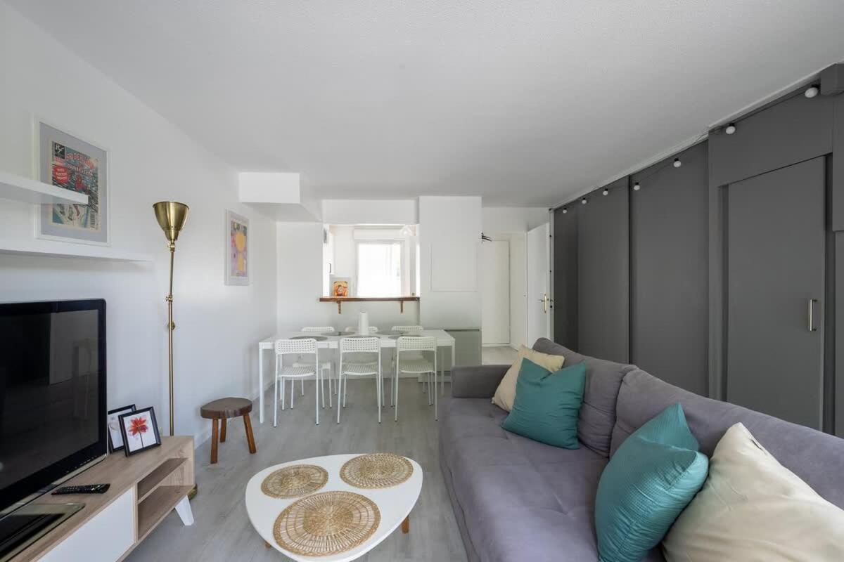 Apartment Le Picasso - Metro 5, Terrasse, Tres Calme Bobigny